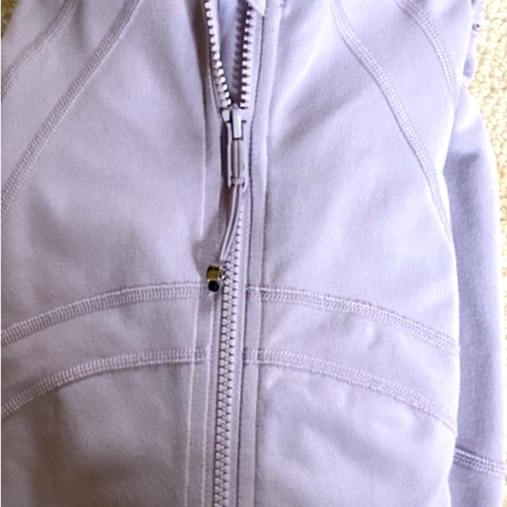 Lululemon Define jacket in lilac 🩷 size 10